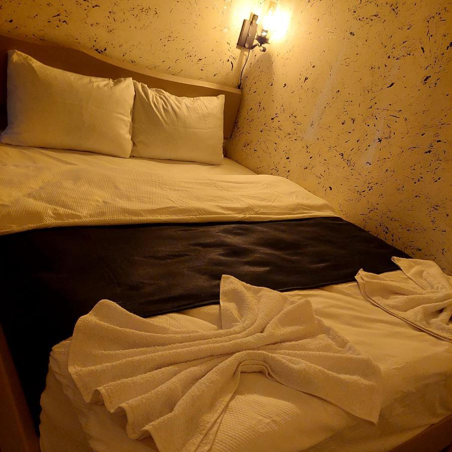 Hotel In Time Prizren Esterno foto